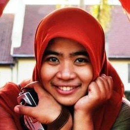 Alies Poetri Lintangsari, M.Li